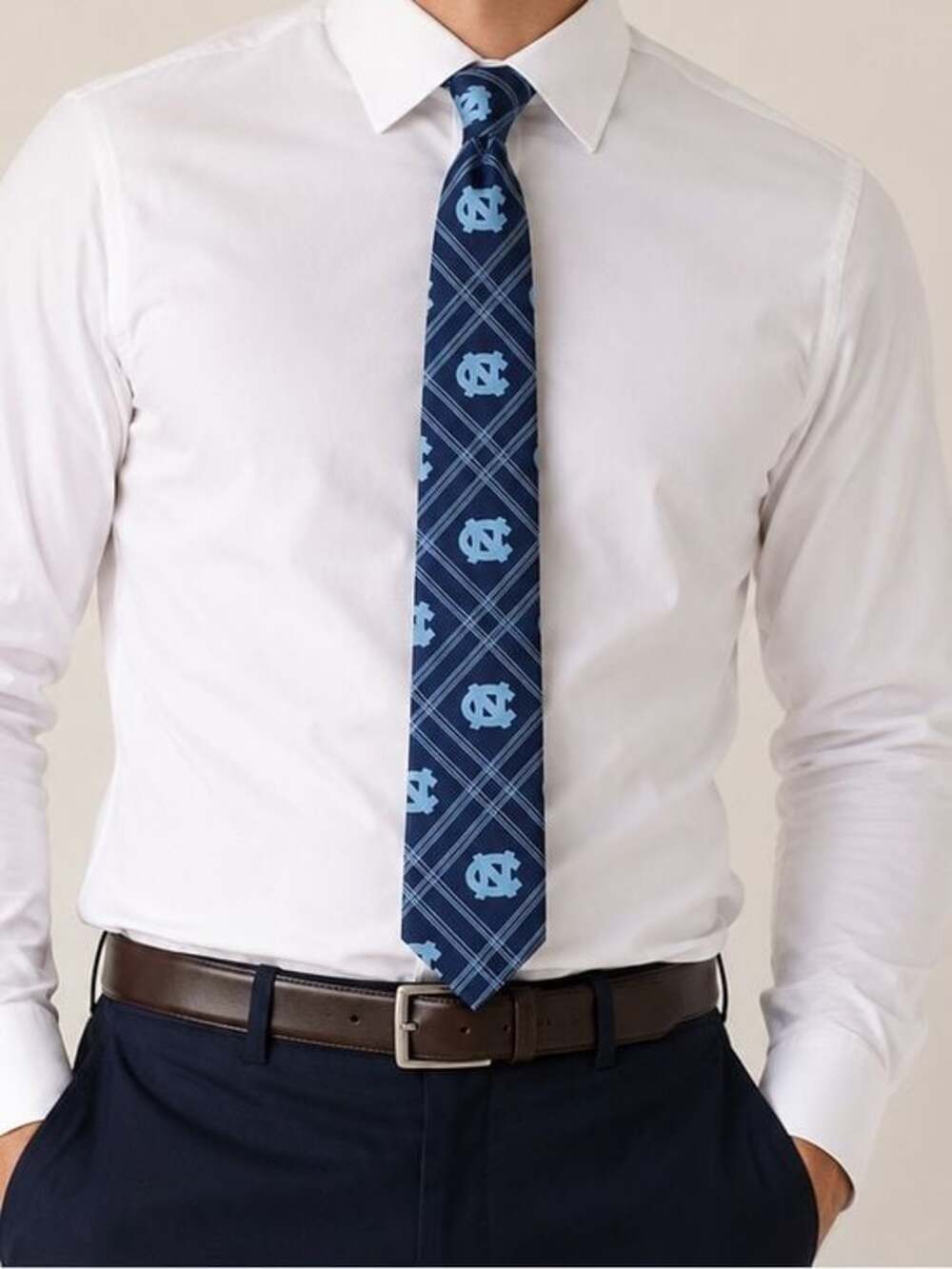 UNC North Carolina Tar Heels Men’s Navy Logo Necktie Blue Plaid NCAA